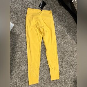 Alphalete Pulse Surge leggings NEW in Citrus Medium